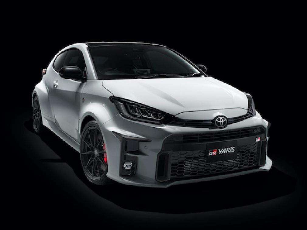 A Toyota váratlanul gondolt egyet és egy igazán paprikás változatot készítettek az új Yarisból