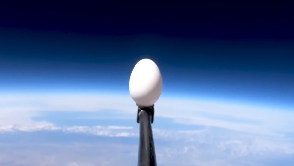 Mi történik egy tojással a világűrben?